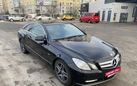 Mercedes-Benz E-Класс, 2012 год, 1 490 000 рублей, 6 фотография