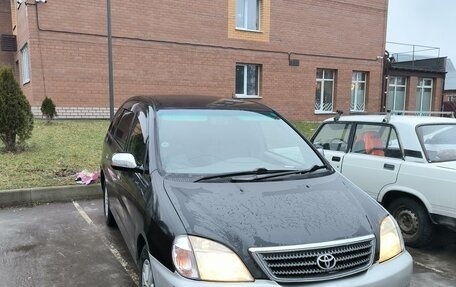 Toyota Nadia, 2003 год, 680 000 рублей, 2 фотография