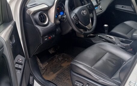 Toyota RAV4, 2014 год, 2 450 000 рублей, 4 фотография