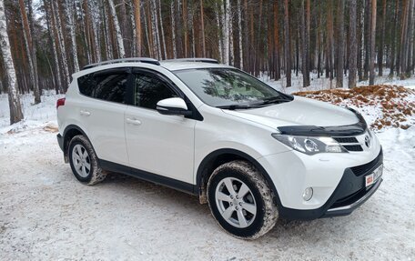 Toyota RAV4, 2014 год, 2 450 000 рублей, 8 фотография