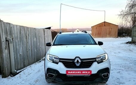 Renault Sandero II рестайлинг, 2019 год, 1 399 000 рублей, 2 фотография