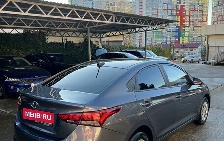 Hyundai Solaris II рестайлинг, 2021 год, 1 600 000 рублей, 3 фотография