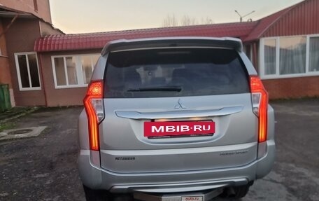 Mitsubishi Pajero Sport III рестайлинг, 2018 год, 3 130 000 рублей, 5 фотография