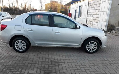 Renault Logan II, 2014 год, 900 000 рублей, 5 фотография