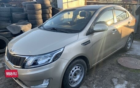 KIA Rio III рестайлинг, 2013 год, 1 100 000 рублей, 18 фотография