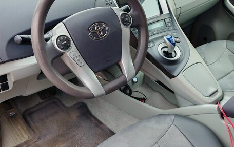 Toyota Prius, 2009 год, 1 350 000 рублей, 10 фотография