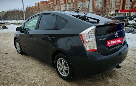 Toyota Prius, 2009 год, 1 350 000 рублей, 5 фотография