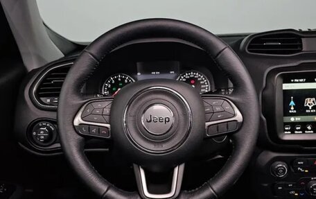 Jeep Renegade I рестайлинг, 2022 год, 2 450 000 рублей, 18 фотография