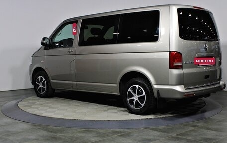 Volkswagen Caravelle T5, 2012 год, 1 997 000 рублей, 7 фотография