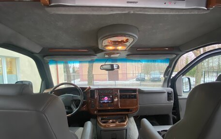 Chevrolet Express II, 2004 год, 1 250 000 рублей, 18 фотография