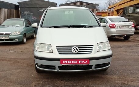 Volkswagen Sharan I рестайлинг, 2002 год, 567 000 рублей, 3 фотография