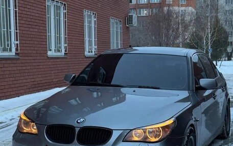 BMW 5 серия, 2004 год, 980 000 рублей, 2 фотография