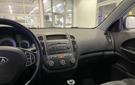 KIA cee'd I рестайлинг, 2008 год, 699 000 рублей, 13 фотография