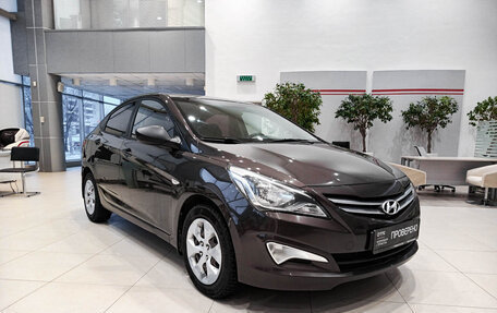 Hyundai Solaris II рестайлинг, 2015 год, 991 000 рублей, 3 фотография