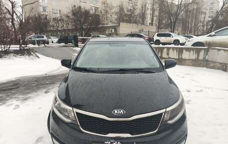 KIA Rio III рестайлинг, 2016 год, 1 000 000 рублей, 3 фотография