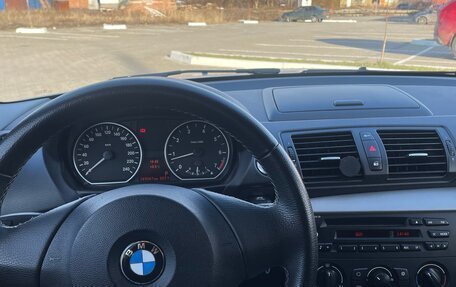 BMW 1 серия, 2011 год, 899 000 рублей, 11 фотография