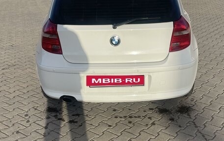 BMW 1 серия, 2011 год, 899 000 рублей, 6 фотография