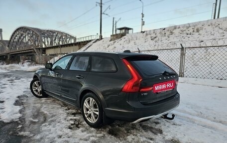 Volvo V90 Cross Country I рестайлинг, 2018 год, 3 800 000 рублей, 4 фотография