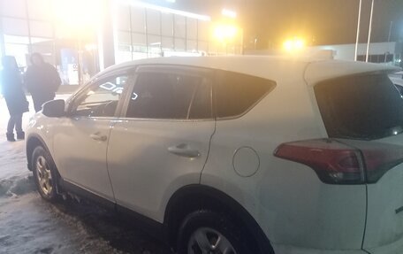 Toyota RAV4, 2017 год, 2 150 000 рублей, 4 фотография