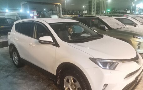 Toyota RAV4, 2017 год, 2 150 000 рублей, 6 фотография