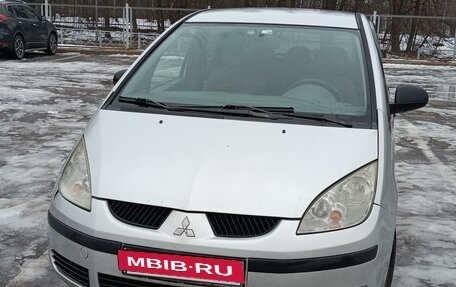 Mitsubishi Colt VI рестайлинг, 2005 год, 295 000 рублей, 2 фотография