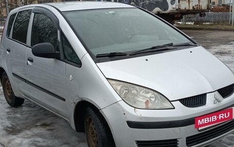 Mitsubishi Colt VI рестайлинг, 2005 год, 295 000 рублей, 3 фотография