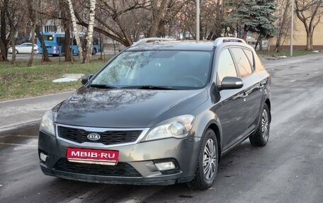 KIA cee'd I рестайлинг, 2011 год, 900 000 рублей, 1 фотография