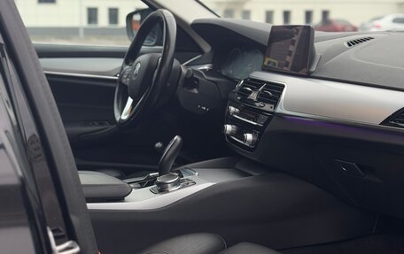 BMW 5 серия, 2018 год, 3 199 000 рублей, 17 фотография