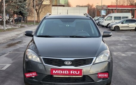 KIA cee'd I рестайлинг, 2011 год, 900 000 рублей, 2 фотография