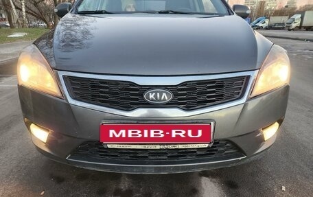 KIA cee'd I рестайлинг, 2011 год, 900 000 рублей, 14 фотография