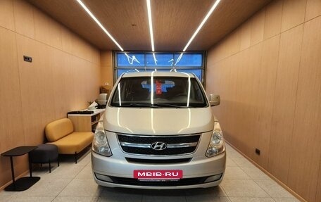 Hyundai Grand Starex Grand Starex I рестайлинг 2, 2008 год, 495 000 рублей, 2 фотография