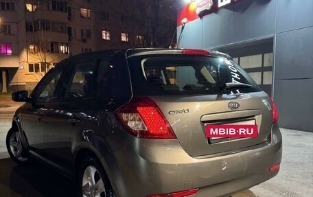 KIA cee'd I рестайлинг, 2010 год, 690 000 рублей, 2 фотография