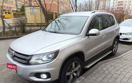 Volkswagen Tiguan I, 2011 год, 1 600 000 рублей, 2 фотография