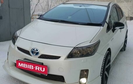 Toyota Prius, 2011 год, 1 250 000 рублей, 2 фотография