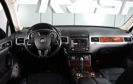 Volkswagen Touareg III, 2015 год, 3 599 000 рублей, 6 фотография