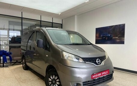 Nissan NV200, 2010 год, 975 000 рублей, 3 фотография