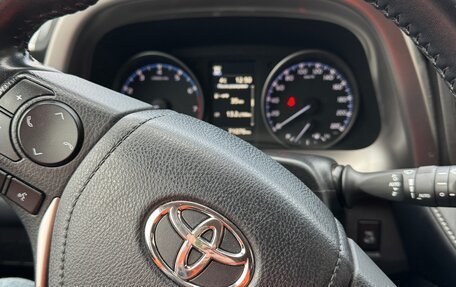 Toyota RAV4, 2018 год, 3 100 000 рублей, 2 фотография