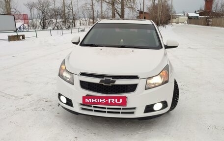 Chevrolet Cruze II, 2009 год, 700 000 рублей, 2 фотография