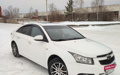 Chevrolet Cruze II, 2009 год, 700 000 рублей, 7 фотография