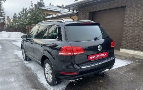 Volkswagen Touareg III, 2011 год, 1 750 000 рублей, 6 фотография