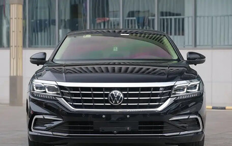 Volkswagen Passat B8 рестайлинг, 2021 год, 1 750 000 рублей, 2 фотография