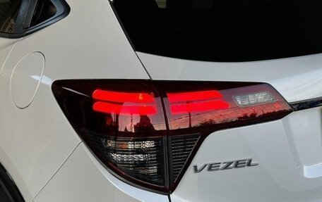 Honda Vezel, 2021 год, 1 843 000 рублей, 8 фотография