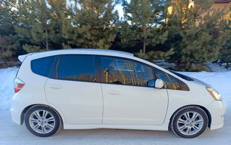 Honda Fit III, 2010 год, 900 000 рублей, 9 фотография