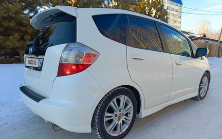 Honda Fit III, 2010 год, 900 000 рублей, 14 фотография