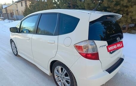 Honda Fit III, 2010 год, 900 000 рублей, 12 фотография