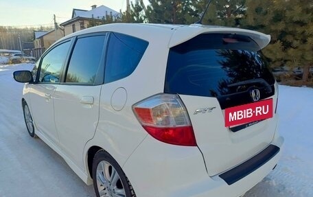 Honda Fit III, 2010 год, 900 000 рублей, 19 фотография