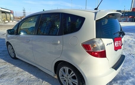 Honda Fit III, 2010 год, 900 000 рублей, 13 фотография