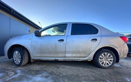 Renault Logan II, 2014 год, 650 000 рублей, 10 фотография