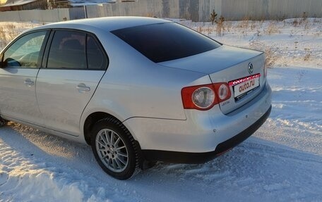 Volkswagen Jetta VI, 2008 год, 650 000 рублей, 2 фотография