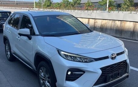 Toyota RAV4, 2021 год, 2 653 000 рублей, 3 фотография